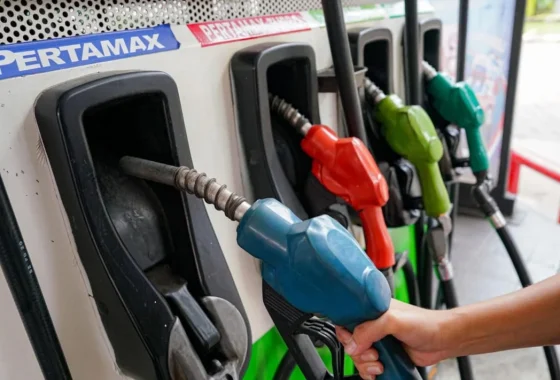 Viral Rumor Lonjakan Harga BBM Pertamax Cs, Pertamina Buka Suara – CNBC Indonesia: Klarifikasi Resmi dan Analisis Dampak