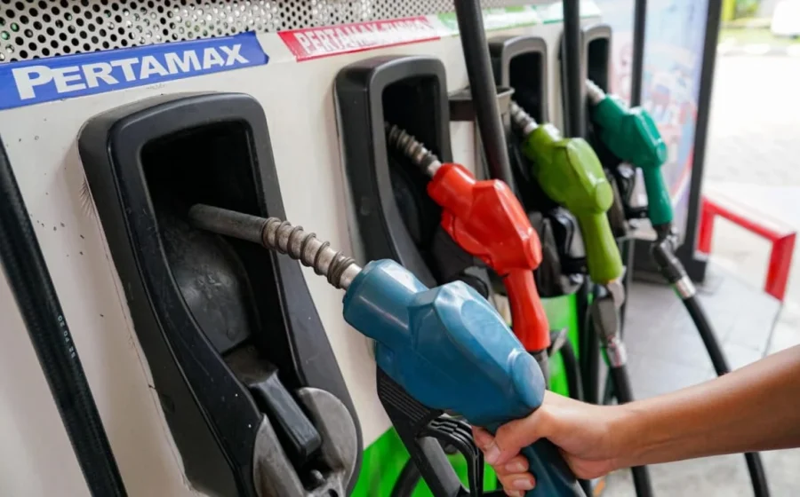 Viral Rumor Lonjakan Harga BBM Pertamax Cs, Pertamina Buka Suara – CNBC Indonesia: Klarifikasi Resmi dan Analisis Dampak