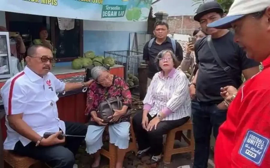 Viral seorang nenek diduga curi televisi di ruko kawasan Jatinegara – antaranews.com: Kasus Pencurian yang Menggemparkan