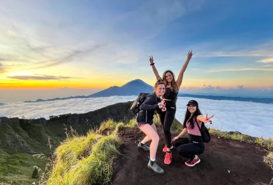 Viral Turis Asing Diduga Syuting Video Klip-Main DJ di Puncak Gunung Batur – detikTravel: Fakta dan Dampaknya