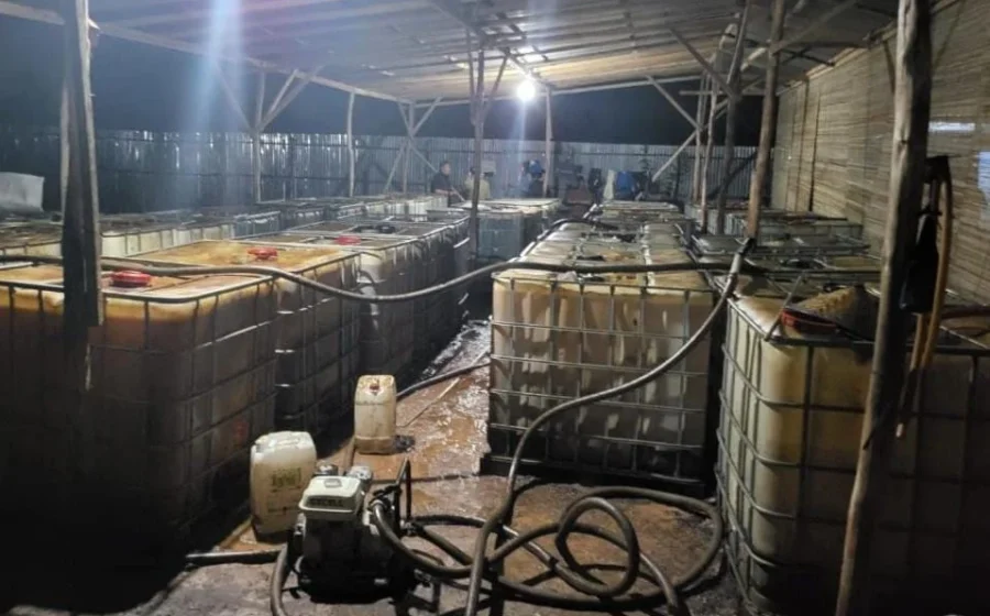 Viral Video Gudang di Blora Dipasangi Garis Polisi, Diduga Tempat Penimbunan BBM Bersubsidi – Beritajateng.tv