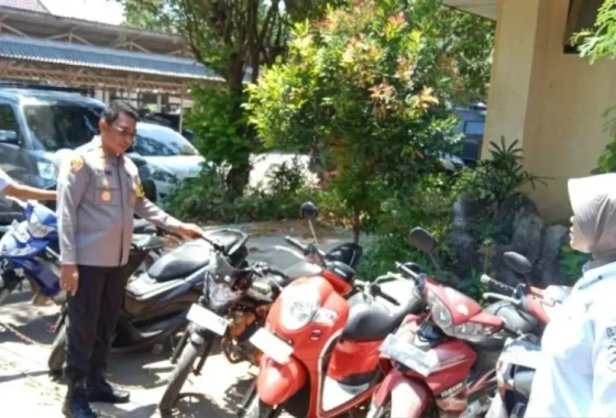 Viral Warga Geruduk Rumah Diduga Bandar Narkoba di Rohil Riau, Motor Dibakar – iNews.ID: Kronologi & Dampak Terbaru