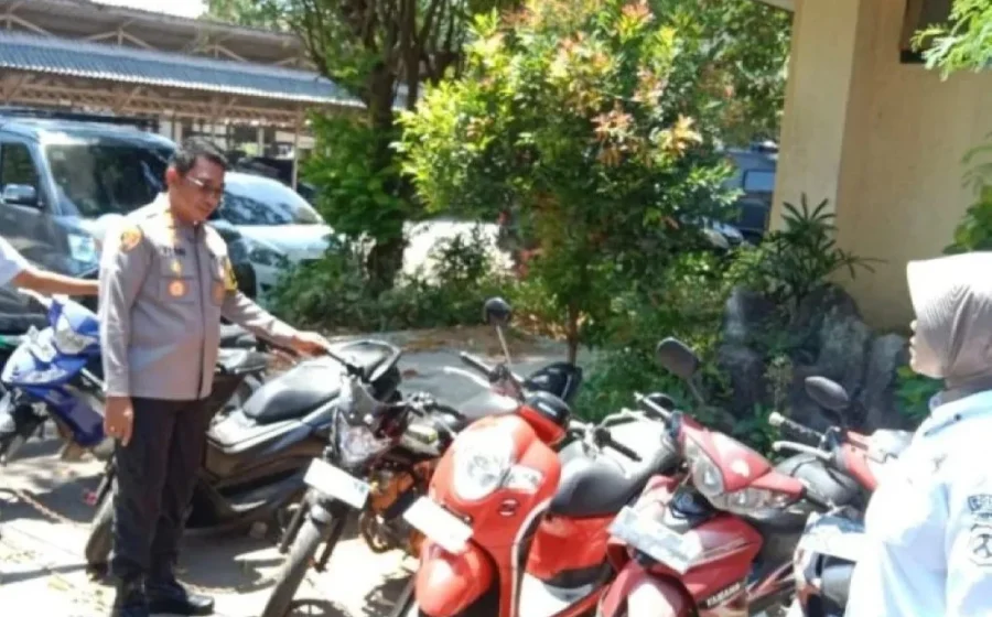 Viral Warga Geruduk Rumah Diduga Bandar Narkoba di Rohil Riau, Motor Dibakar – iNews.ID: Kronologi & Dampak Terbaru