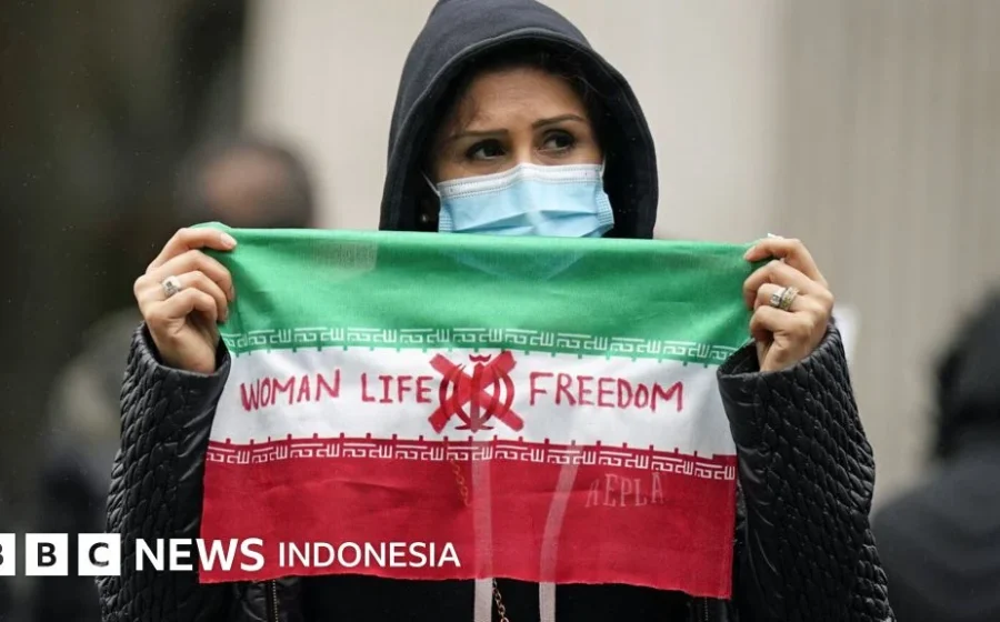 Warga Iran ejek BBM bebas dibuang-buang, bagaimana Iran bisa jadi pusat vital BBM dunia? [titlebase] – Analisis Lengkap